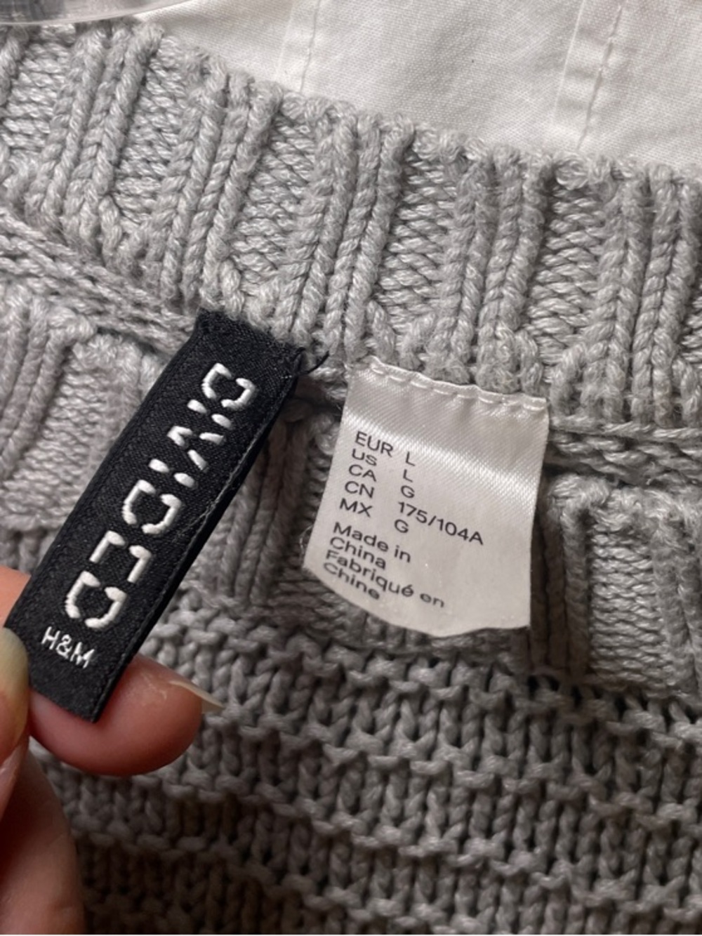 H&M Gray Knit Crewneck Sweater - Picture 2 of 7